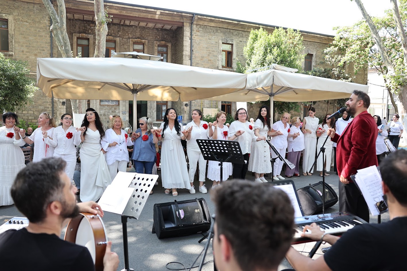 Bağcılar Belediyesi Türk Halk Müziği Korosu’ndan Darülaceze’de Anlamlı Konser